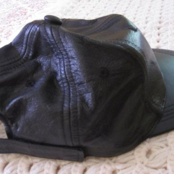 NFL Chicago Bears Black Leather Hat Adjustable Strap - Picture 2 of 8